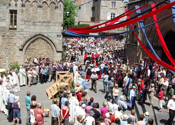 Les terres de la chouette, les 19-20-21 mai Les Ostensions à Saint-Léonard de Noblat