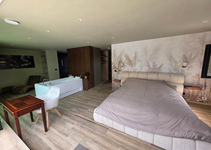 la suite luxueuse Au sommet des Arbres