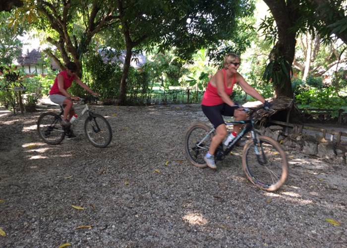 Départ vélo Boraha VIllage Ile Ste Marie Madagascar