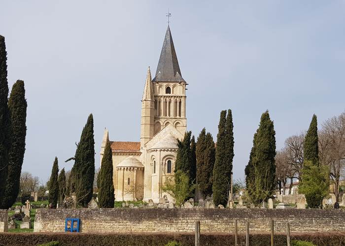 Eglise_Saint_Pierre_Aulnay