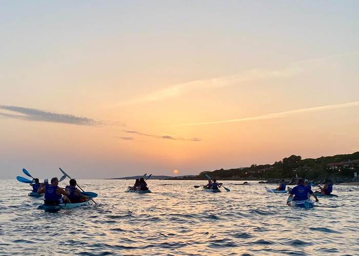 Abbartello kayak Corse coucher de soleil