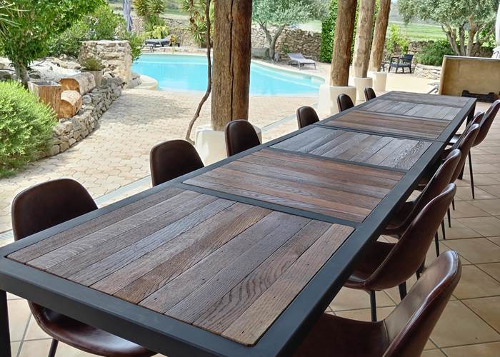 Nouvelles tables extérieures réalisées par Olivier