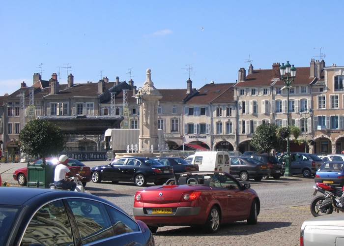 Place Duroc et ses arcades