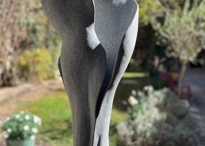 Danseurs dans la cour du Clos Grimont