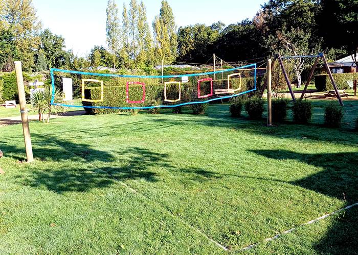 Terrain de Vhole Ball-news