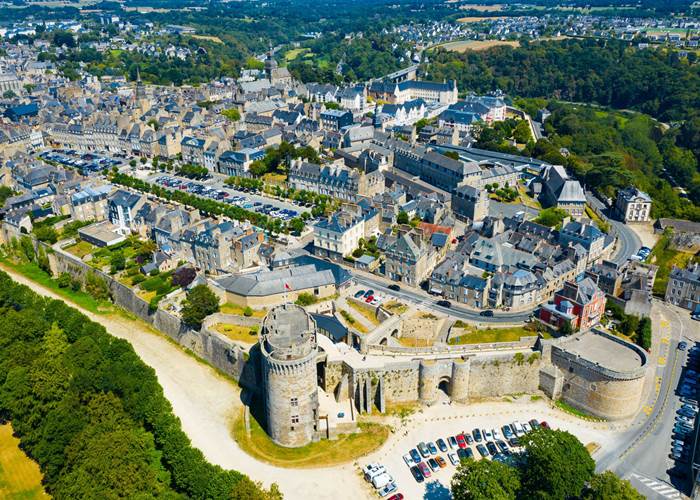Dinan