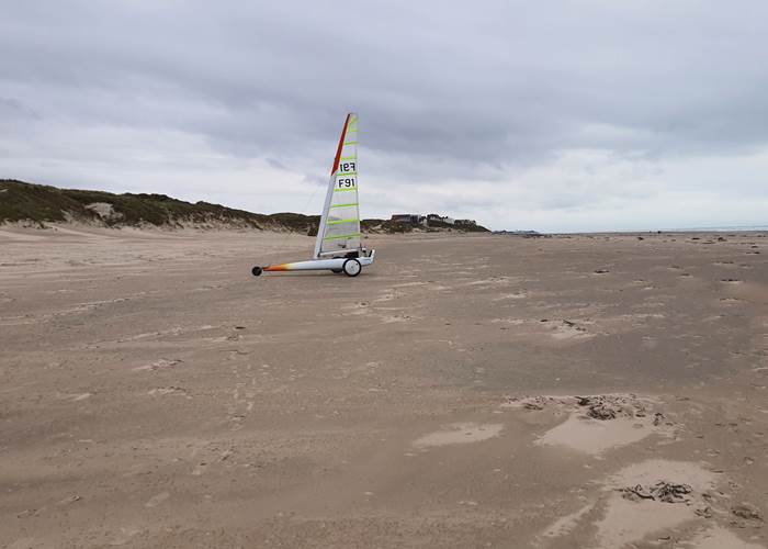Char à voile sur la plage de Merlimont