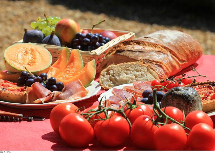 Pique Nique . Copyright.4497--HOCQUEL_A_-_VPA-1600px