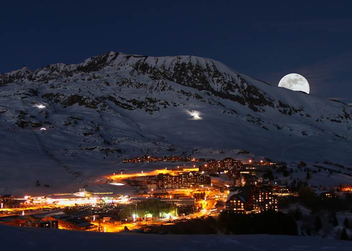 pleine lune montagne
