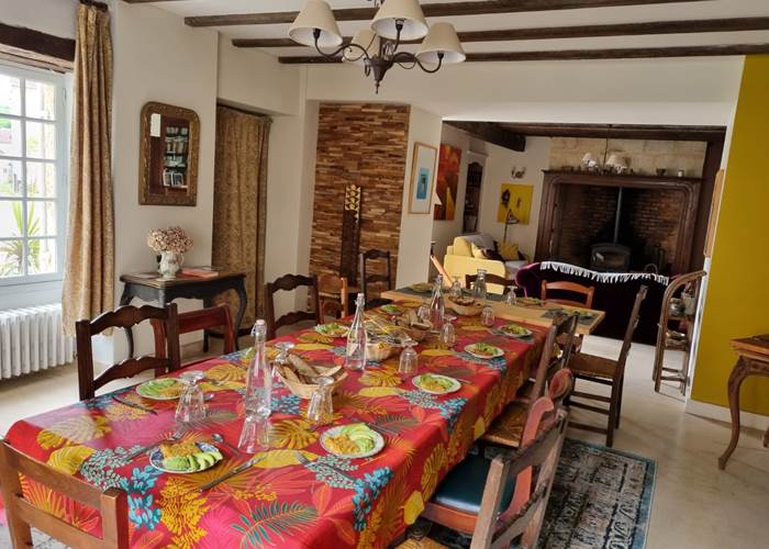 un lieu convivial où l'on partage les repas