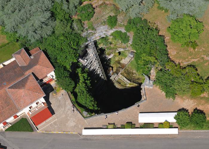 Orifice du Gouffre de Padirac - © A