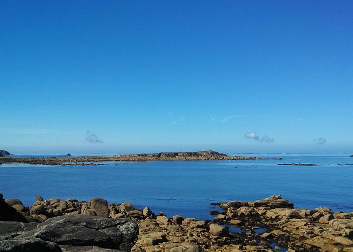 Observez la côte en direct à proximité des Chalets de Kerescar à la pointe du Finistère