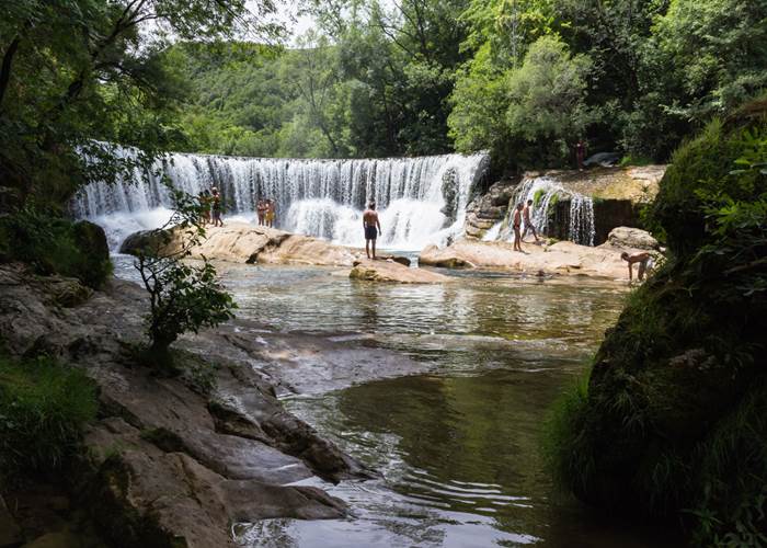 Cascade de St Laurent le minier