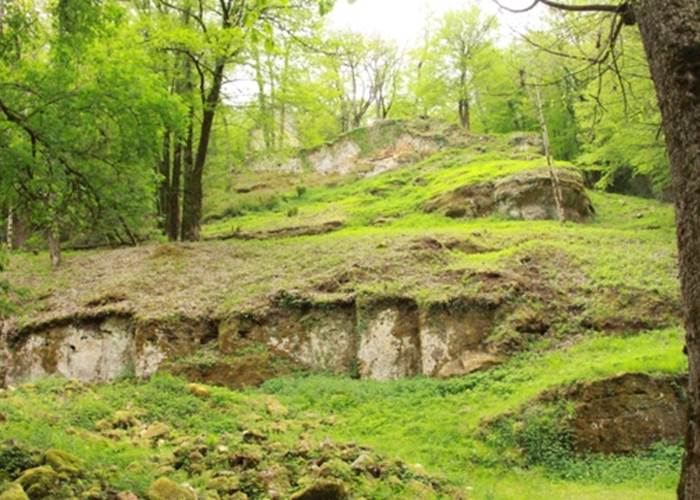 Jardin du château de Commarque