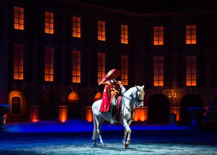Puy du Fou 25 min gite de charme le quatre feuilles montournais