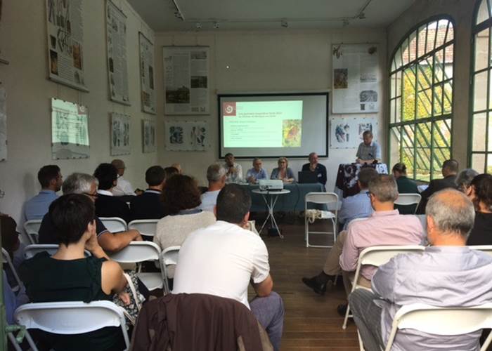 SEMINAIRE DANS L'ORANGERIE