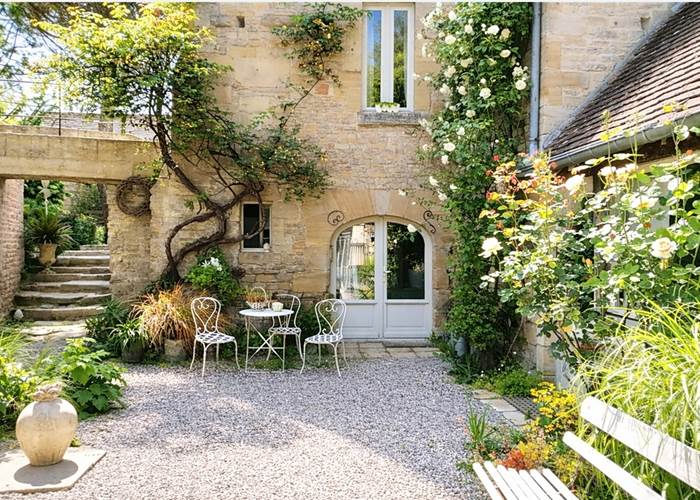 À La Malposte à Reviers en Normandie