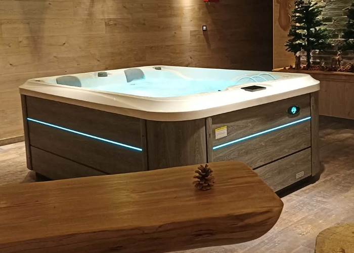Notre nouveau spa privatif 2pers Hôtel Restaurant La Sapinière  Pied des Pistes Saint Lary Soulan Hautes Pyrénées (65)