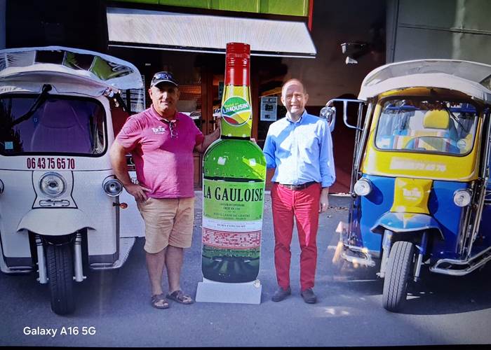 Tuk Tuk et visite de la distillerie du centre