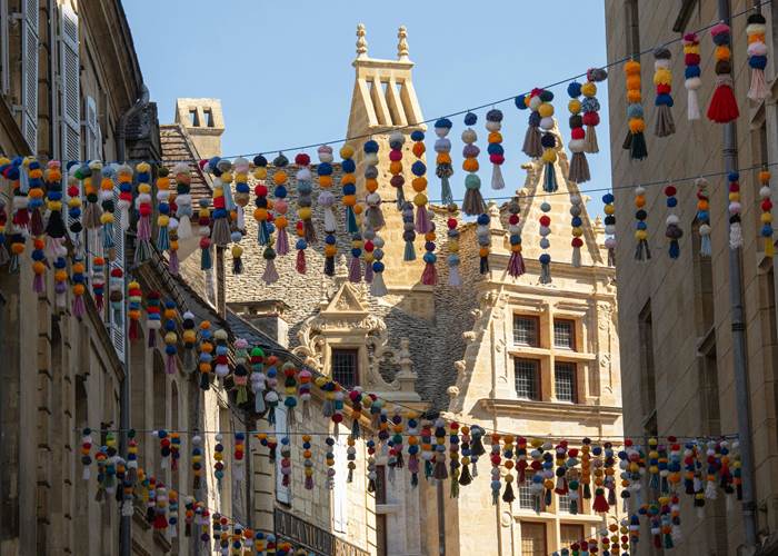 sarlat en fête / ringueta/jeux anciens/ponts du mois de mai