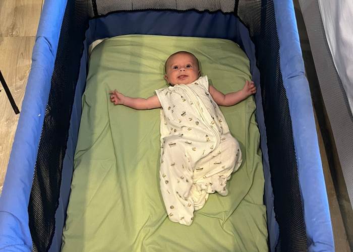 OCEAN 7 Bébé Lit parapluie ©accord_MFVandamme