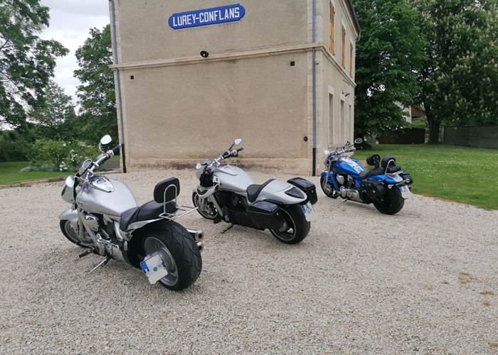 Balise : Fichier:biker-trophy-romilly-hebergement-lurey-conflans.jpg / ALT:Hébergement La Gare de Lurey Conflans proche du Biker Trophy à Romilly-sur-Seine en Champagne