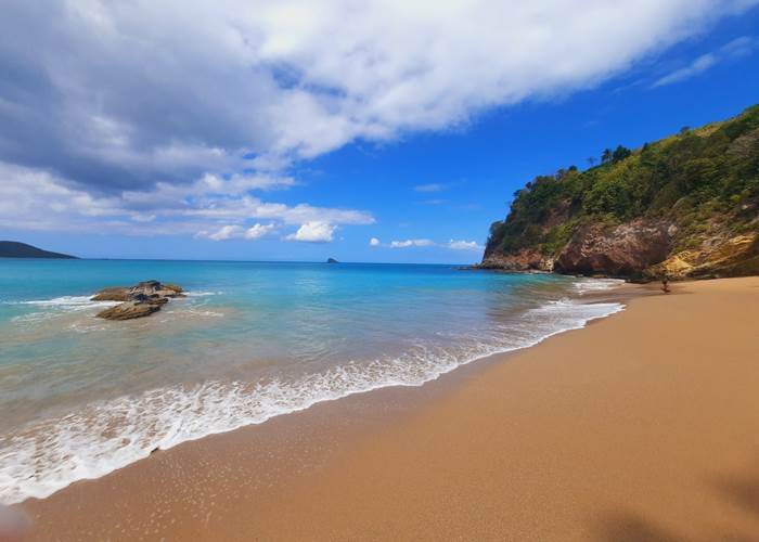 Plage de Tillet- Deshaies - Guadeloupe