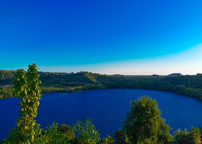 Destinations où partir en voyage pas cher en 2025_Mont Passot Nosy Be
