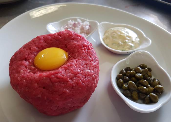 tartare coupé au couteau Le Ranch des Lacs