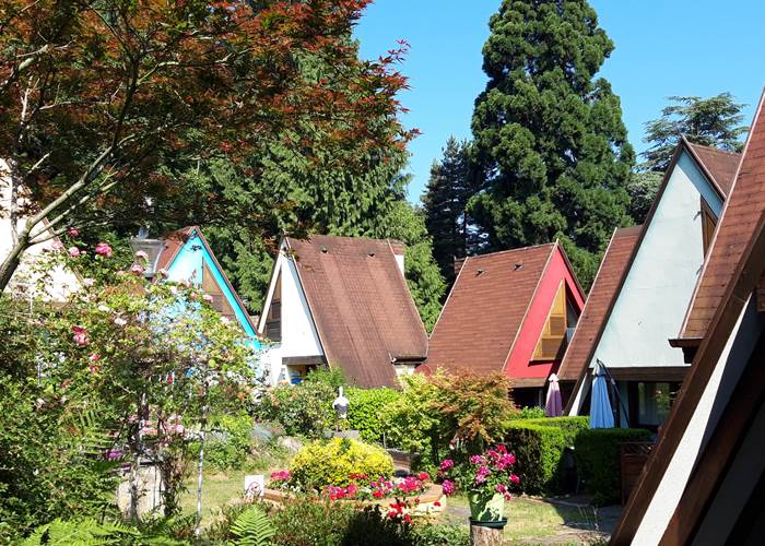 Résidence La Sapinière (petits pavillons avec terrasse et parking)
