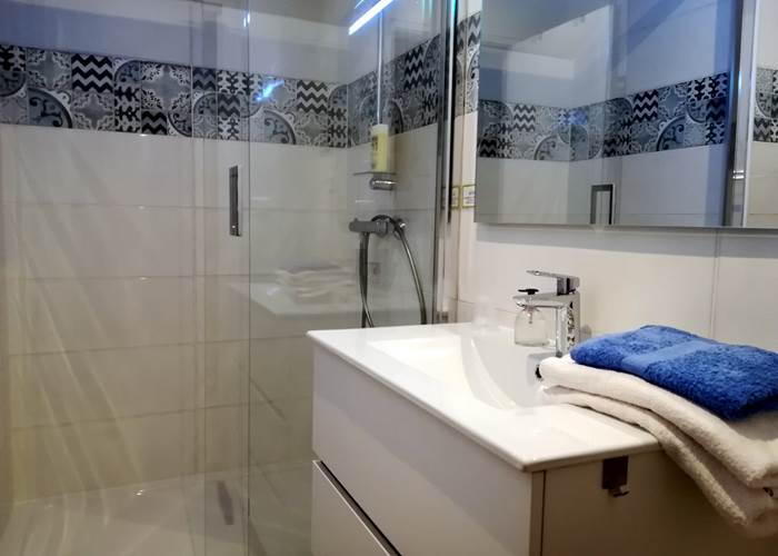 salle de bains chambre Maronne (1)