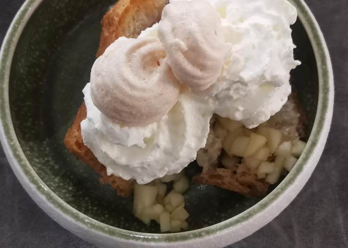 Baba au calvados au Puits Fleuri.