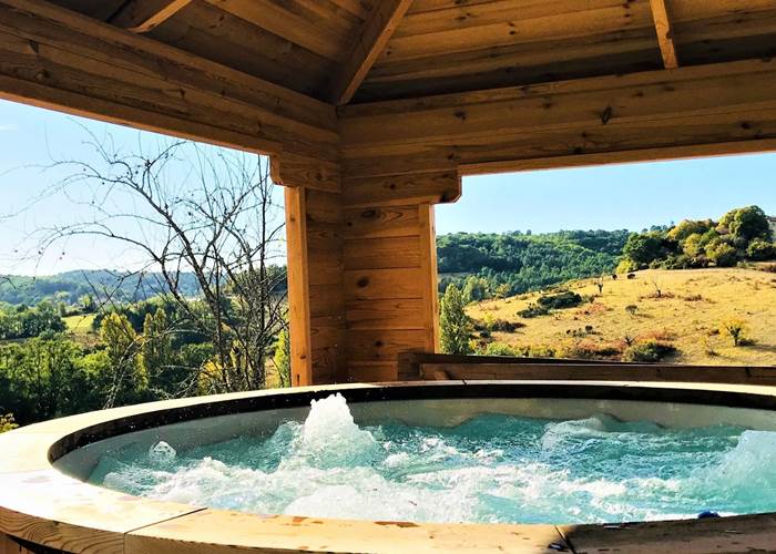 HYGGE_EN_PÉRIGORD_BAIN_NORDIQUE_SAUNA_COCOONING_VACANCES_TOURISME_AMIS_FAMILLE_DORDOGNE