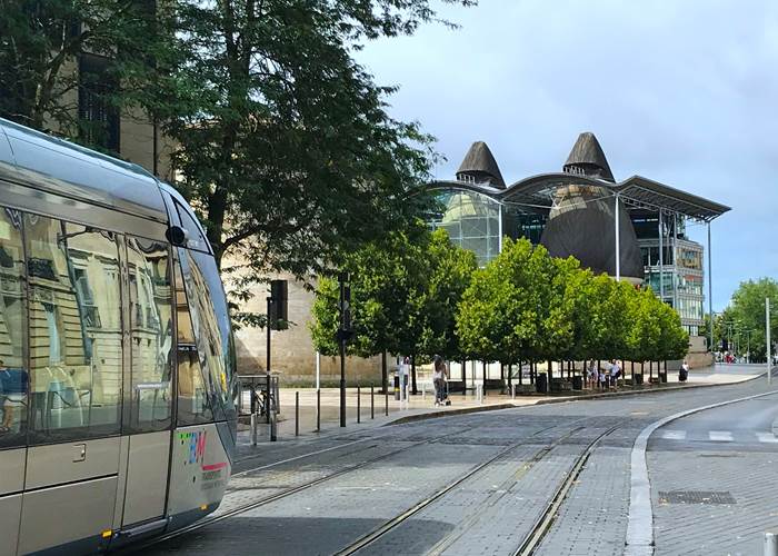 Nid Cosy Bordeaux- Tribunal