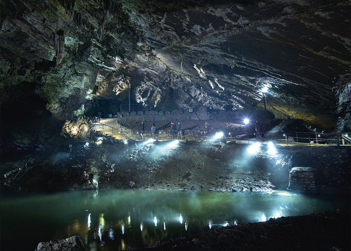 Groupe164315-LIGHTER_CMYK3-S