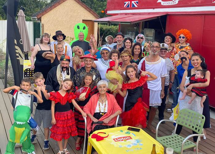 Réunion de famille anniversaire cousinade