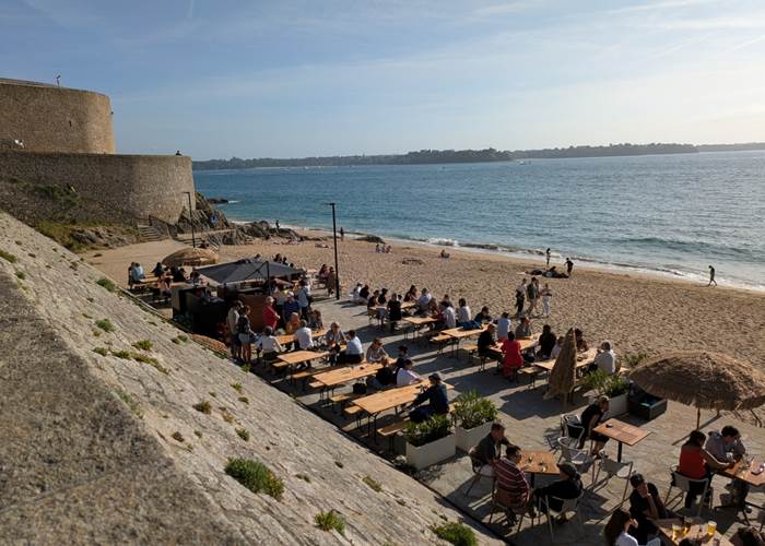 Plage du Bon secours;st MALO.www.domainelaunayblot.com