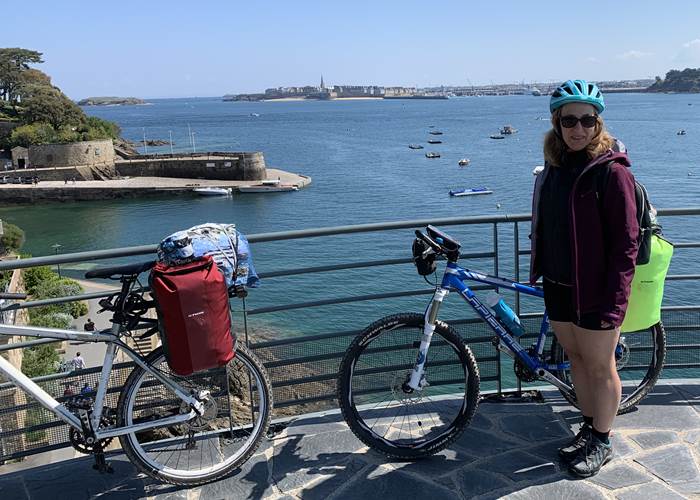 Cyclo à Dinard face à Saint-Malo