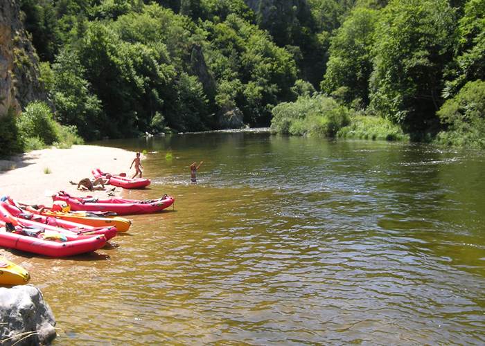 Canoë kayak dans les gorges de l'Allier
