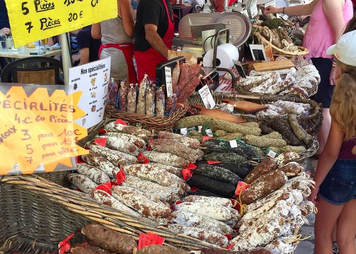 Saint-Antonin-Noble-Val - Le marché aux saveurs