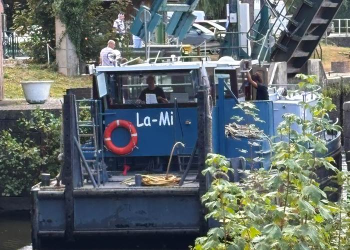 Navigation sur la Sambre