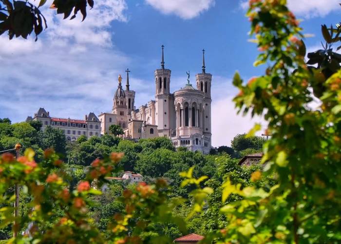 basilique-fourviere-monument-visite-charly-lyon-tourisme