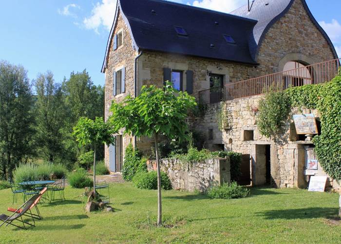 Le gîte "Ma chère Emée" avec ses anciennes porcheries
