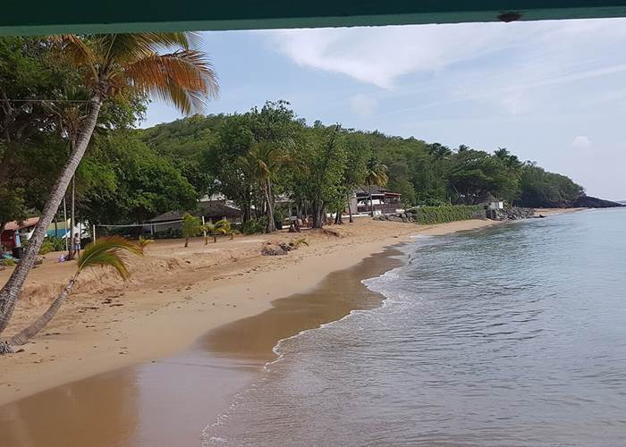 Anse de Petit Bas-Vent (Fort Royal) Deshaies - Guadeloupe