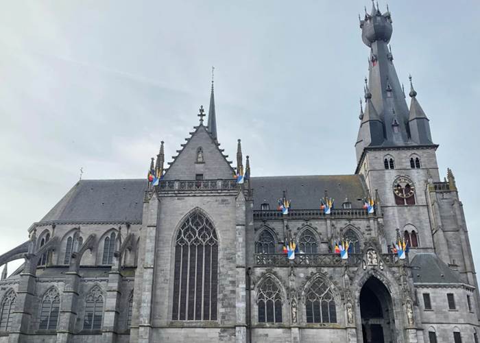 Basilique Saint Materne de Walcourt. Crédit photo : Cathobel