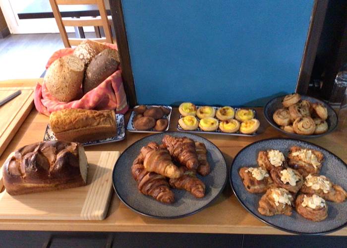 Petit déjeuner hôtel Bellevue Bagnoles Normandie