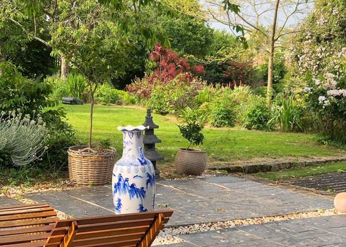 vue magnifique sur le parc depuis l'espace bien-être, un cadre enchanteur pour se relaxer et prendre le temps