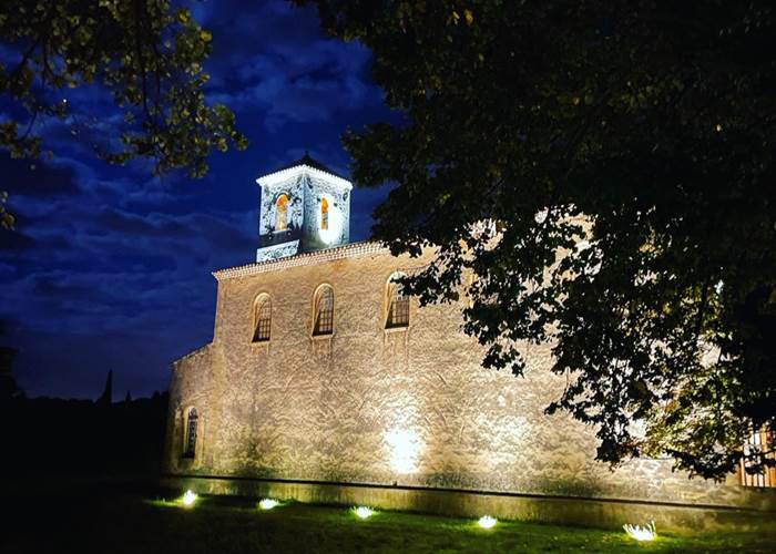La beauté de Lourmarin et des villages luberonnais en arrière saison