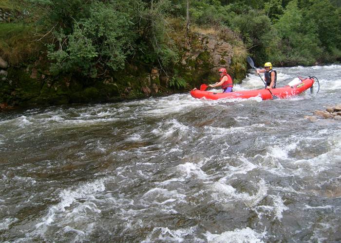 Canoë kayak dans les gorges de l'Allier