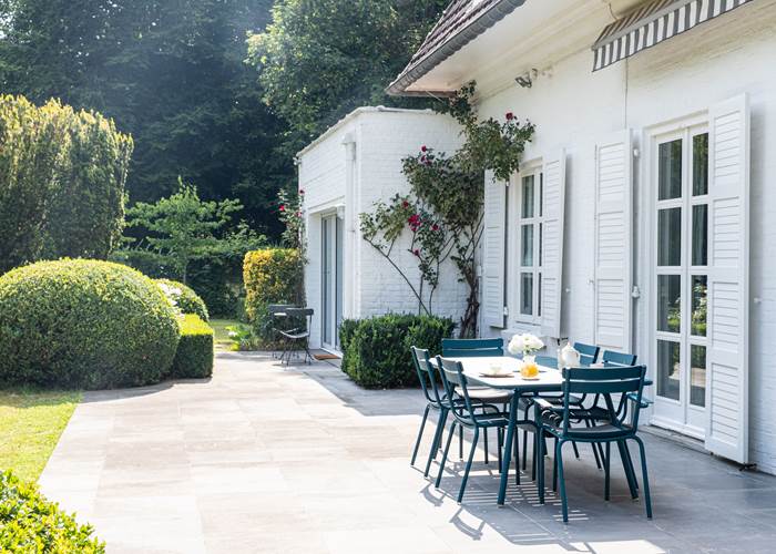 table et chaises de jardin